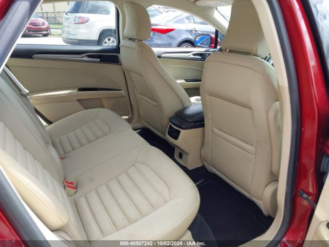 3FA6P0HD2FR210935 Ford FUSION SE
