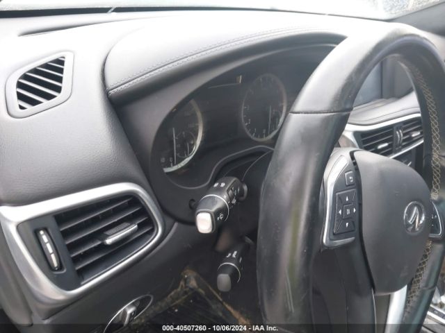 SJKCH5CP8JA052495 Infiniti Qx30 Sport