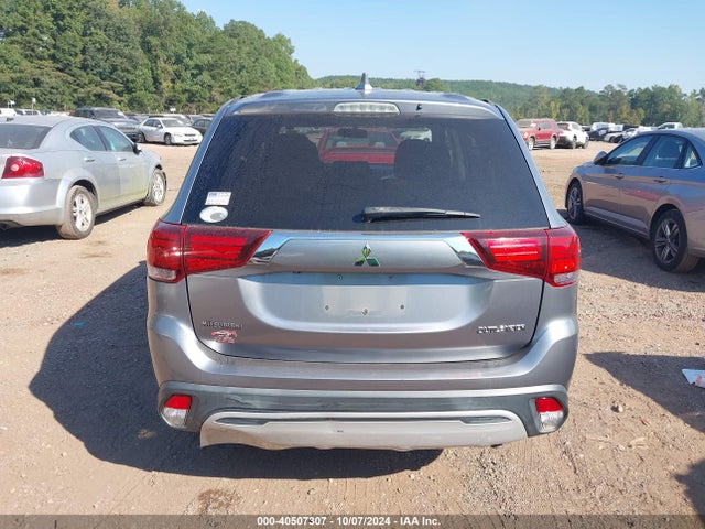 JA4AD2A3XKZ005082 Mitsubishi Outlander Es