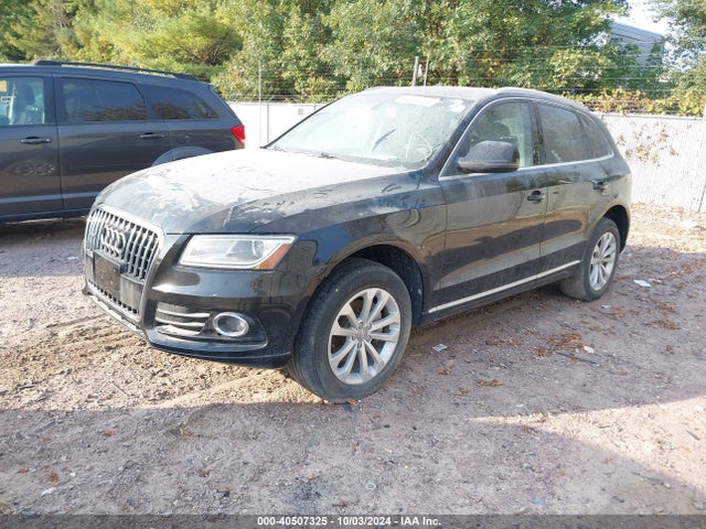 Audi Q5 2.0t Premium 2014 WA1LFAFPXEA129896 Image 2