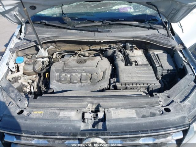 3VV3B7AX5JM203994 Volkswagen Tiguan 2.0t Se/2.0t Sel