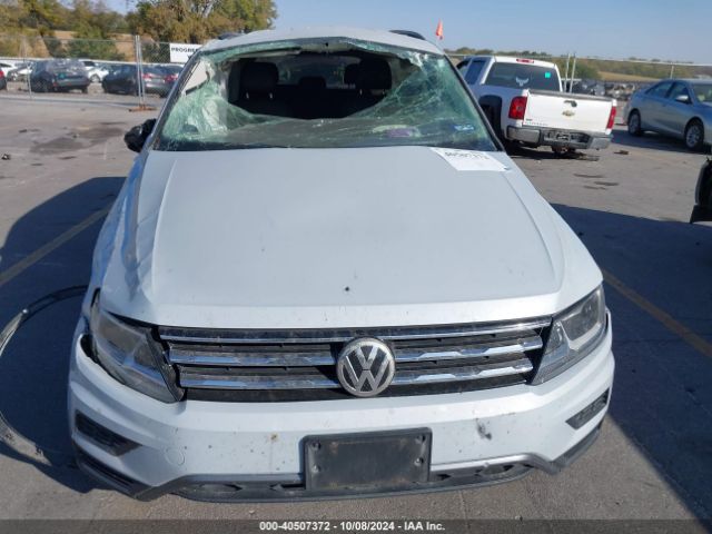 3VV3B7AX5JM203994 Volkswagen Tiguan 2.0t Se/2.0t Sel