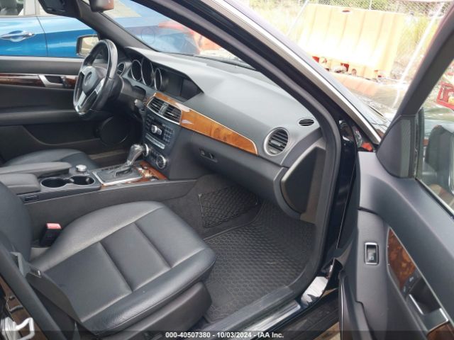WDDGF4HB5EA932745 Mercedes-Benz C 250 Luxury/sport