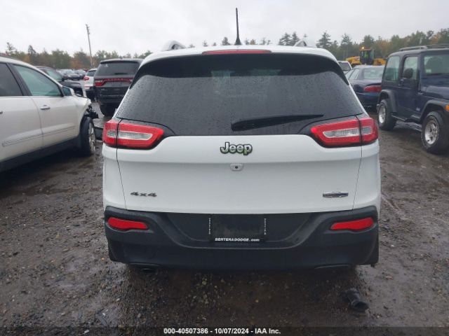 1C4PJMCB5FW653820 Jeep Cherokee Latitude