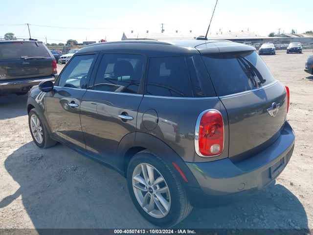 2013 MINI COUNTRYMAN WMWZB3C5XDWM08516 Photo 2