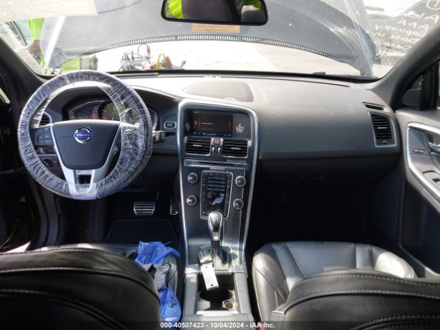 YV4902DZ8E2530124 Volvo Xc60 T6 R-design Platinum