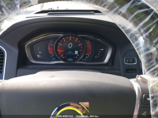 YV4902DZ8E2530124 Volvo Xc60 T6 R-design Platinum