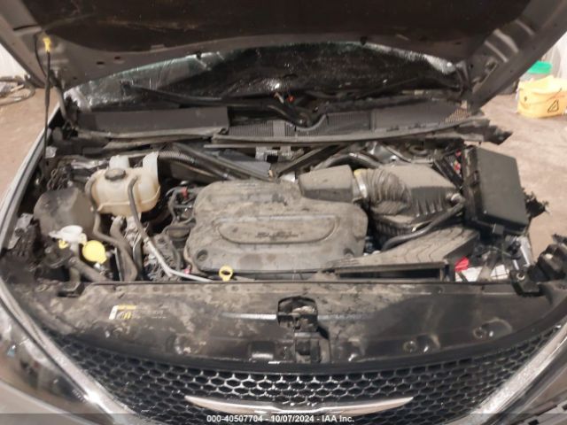 2C4RC1DG9MR537831 Chrysler Voyager Lxi