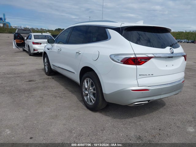 5GAERBKW4RJ108719 Buick Enclave Essence Fwd