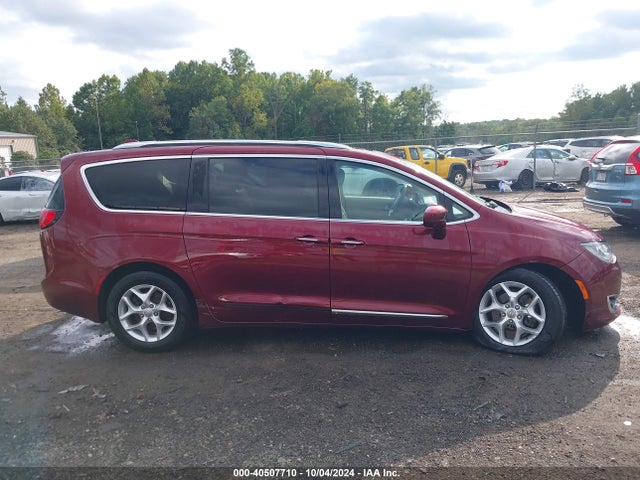 2C4RC1EG2JR113532 Chrysler Pacifica Touring L Plus