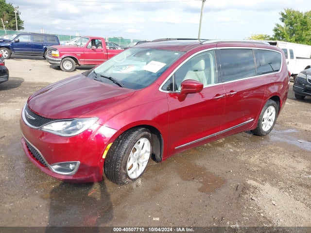2C4RC1EG2JR113532 Chrysler Pacifica Touring L Plus