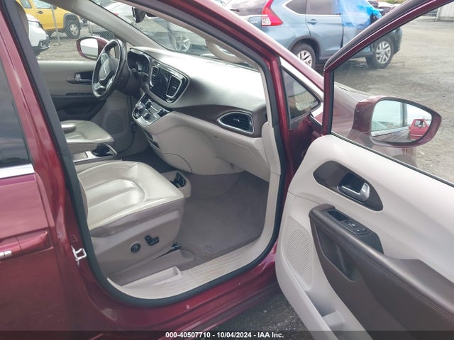 2C4RC1EG2JR113532 Chrysler Pacifica Touring L Plus