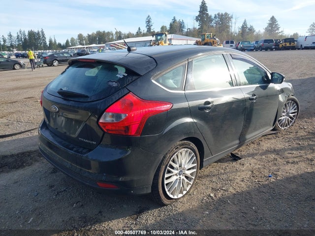 Ford Focus Titanium 2014 1FADP3N20EL199913 Image 4