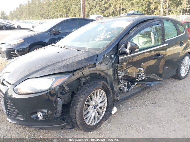 Ford Focus Titanium 2014 1FADP3N20EL199913 Image 6