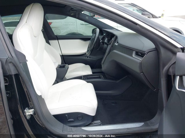 2020 TESLA MODEL S 5YJSA1E43LF358982 Photo 4