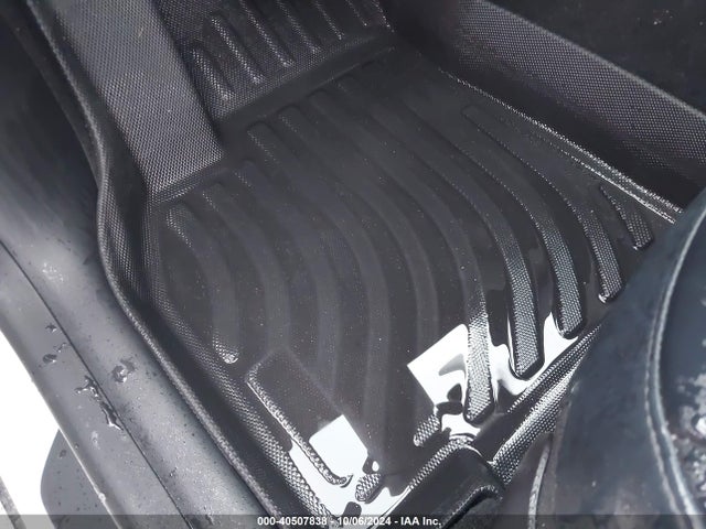2023 TESLA MODEL Y 7SAYGDEE5PF618102 Photo 5