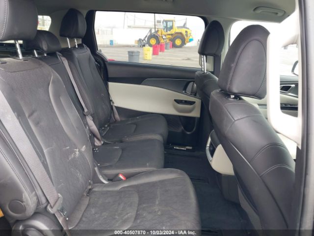 KNDNB4H35R6393087 KIA Carnival Lx