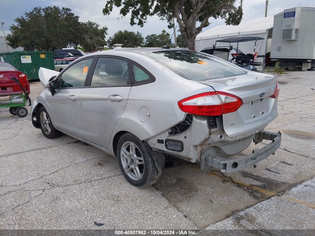 Ford FIESTA SE 2019 3FADP4BJ2KM128644 Image 3