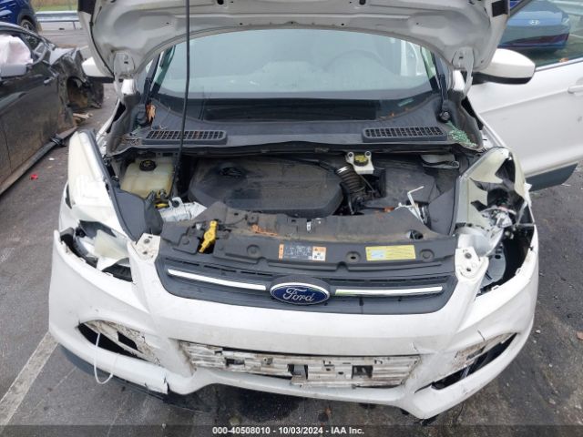 1FMCU0GX7EUB00693 Ford ESCAPE SE