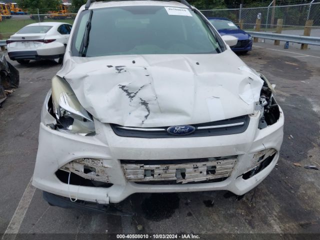 1FMCU0GX7EUB00693 Ford ESCAPE SE