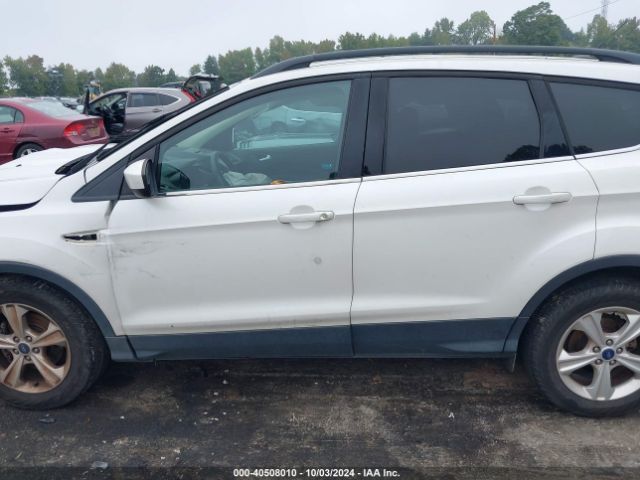 1FMCU0GX7EUB00693 Ford ESCAPE SE