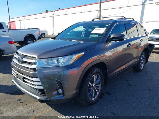 Toyota Highlander Xle 2019 5TDJZRFH2KS947097 Image 2