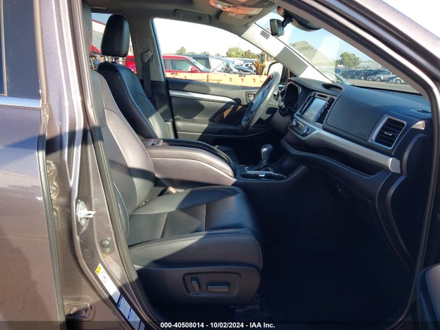 Toyota Highlander Xle 2019 5TDJZRFH2KS947097 Image 5