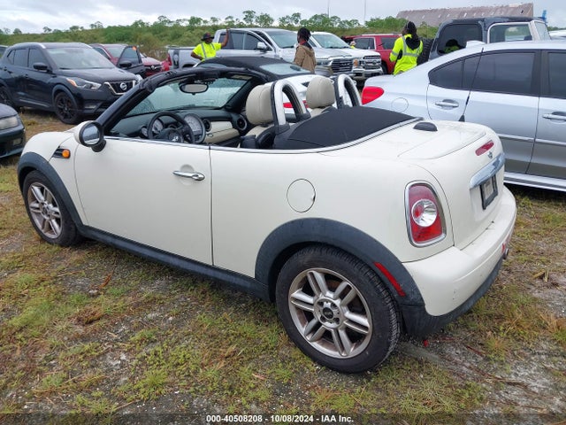 2014 MINI ROADSTER WMWSY1C54ET719558 Photo 2