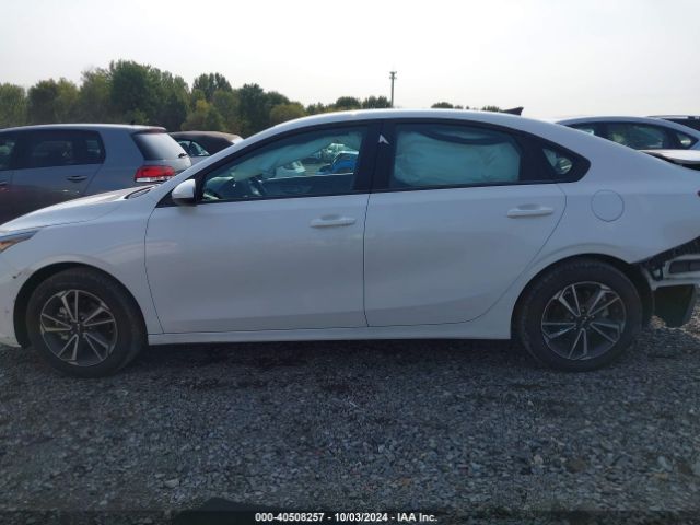 3KPF24AD7RE720638 KIA Forte Lxs