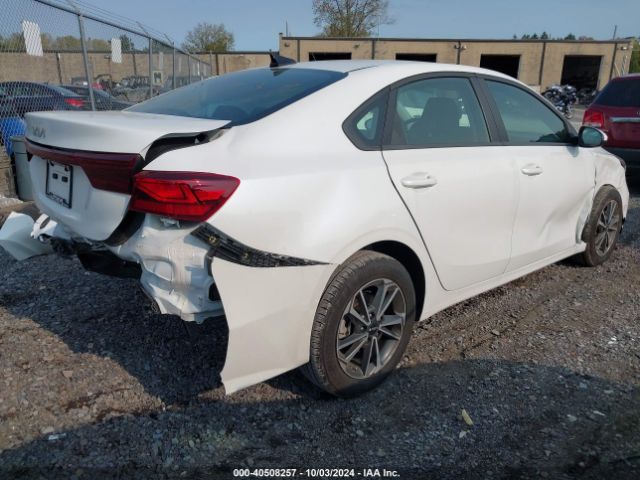 3KPF24AD7RE720638 KIA Forte Lxs