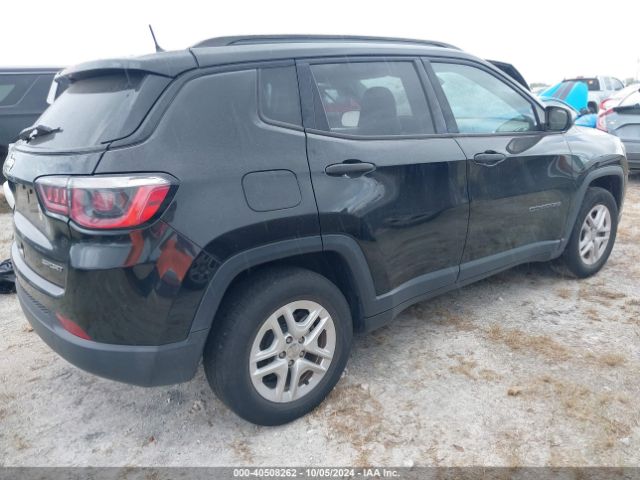 3C4NJCAB1JT124674 Jeep Compass Sport Fwd