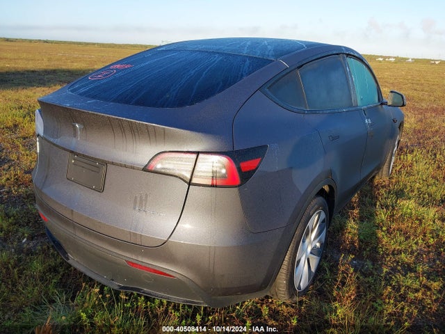 2023 TESLA MODEL Y 7SAYGDEE9PA180410 Photo 3
