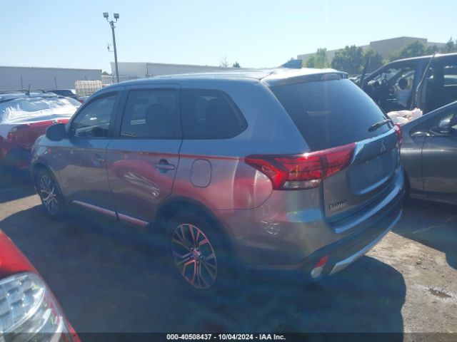 JA4AZ3A39JZ053940 Mitsubishi Outlander Es