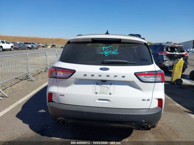 1FMCU9BZ3MUB17373 Ford Escape Se Hybrid
