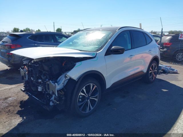 1FMCU9BZ3MUB17373 Ford Escape Se Hybrid