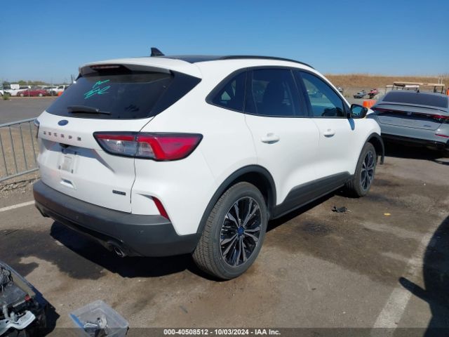1FMCU9BZ3MUB17373 Ford Escape Se Hybrid
