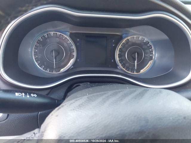1C3CCCFB0GN182282 Chrysler 200 Touring