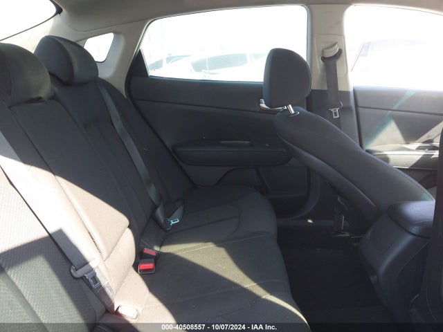 KIA Optima Lx 2016 5XXGT4L31GG083692 Image 8