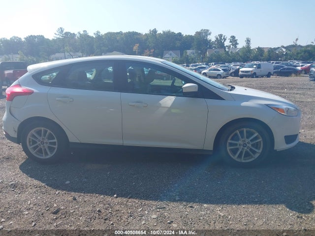 Ford FOCUS SE 2018 1FADP3K2XJL242863 Image 13