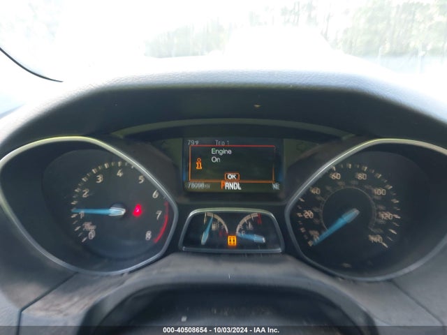 Ford FOCUS SE 2018 1FADP3K2XJL242863 Image 15