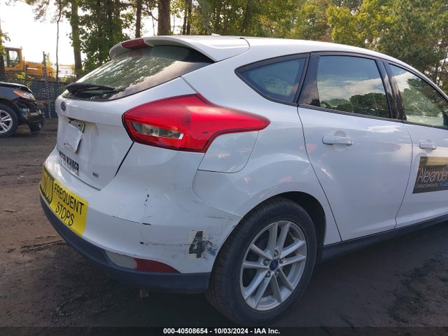 Ford FOCUS SE 2018 1FADP3K2XJL242863 Image 6