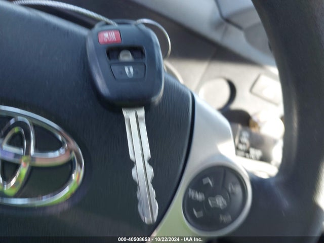 Toyota Prius C Two 2014 JTDKDTB37E1061093 Image 11