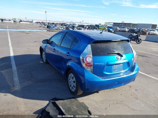Toyota Prius C Two 2014 JTDKDTB37E1061093 Image 3