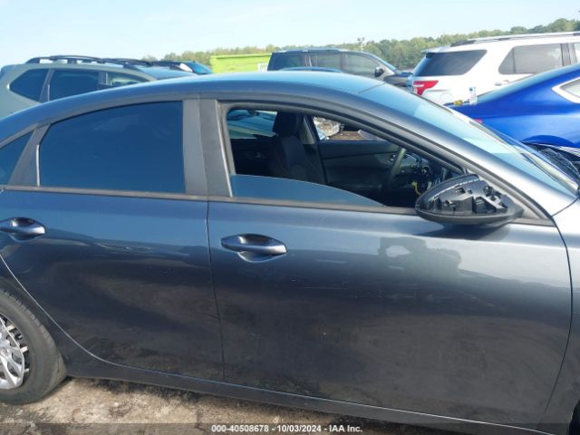 3KPF24AD0KE129153 KIA FORTE FE