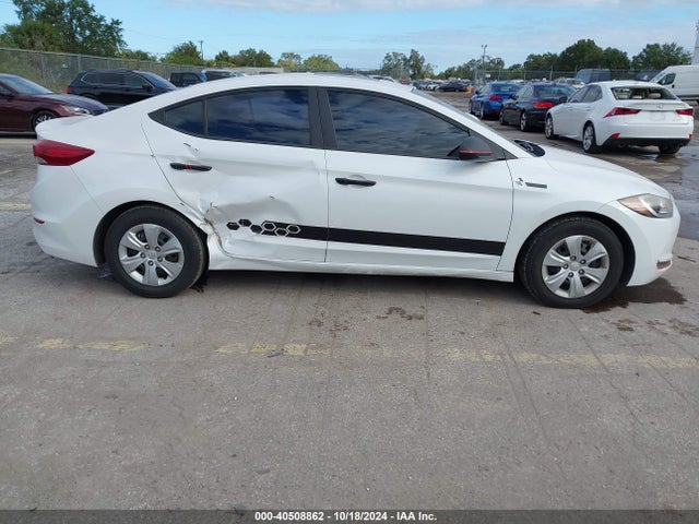 5NPD84LF7HH187818 Hyundai Elantra Value Edition