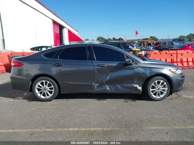 3FA6P0HD6KR233161 Ford FUSION SE
