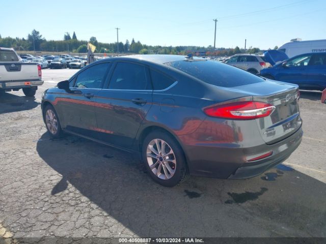 3FA6P0HD6KR233161 Ford FUSION SE