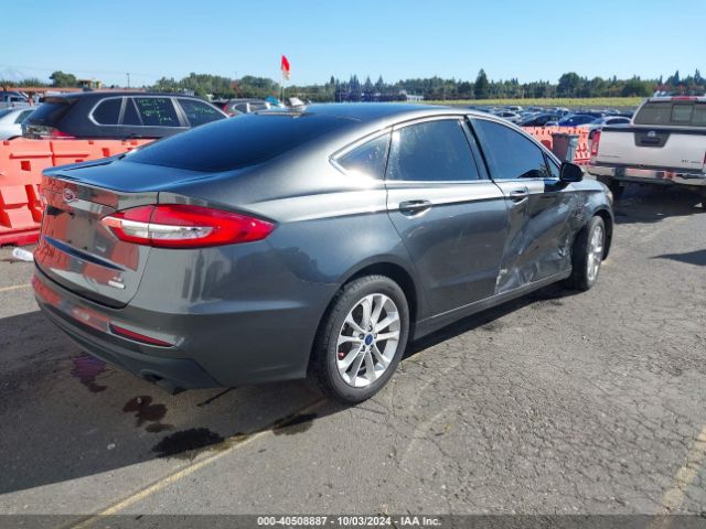 3FA6P0HD6KR233161 Ford FUSION SE