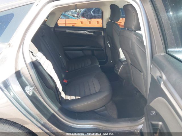 3FA6P0HD6KR233161 Ford FUSION SE