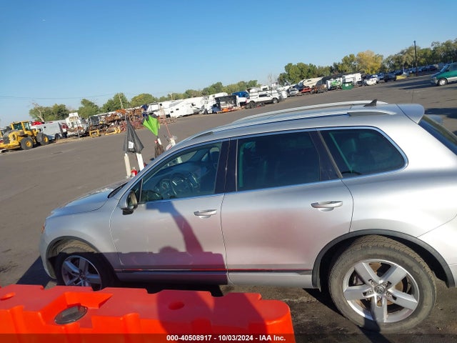 Продаж на аукціоні авто 2013 Volkswagen Touareg Tdi Lux, vin: WVGEP9BP2DD006473, номер лоту: 40508917